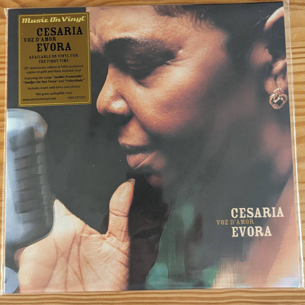 Cesaria Evora – Voz d&#039;Amor (2LP color)